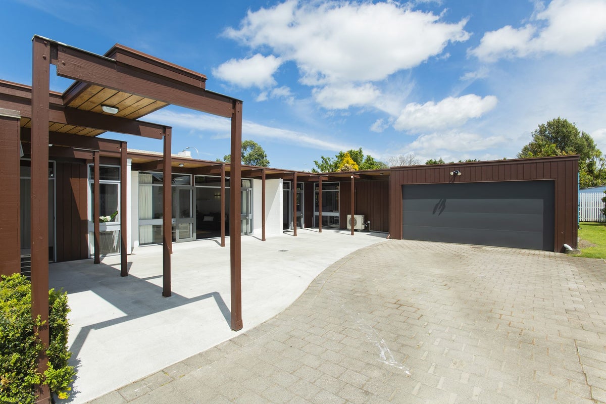 104 Harris Street, Inner Kaiti, Gisborne - Carousel 1