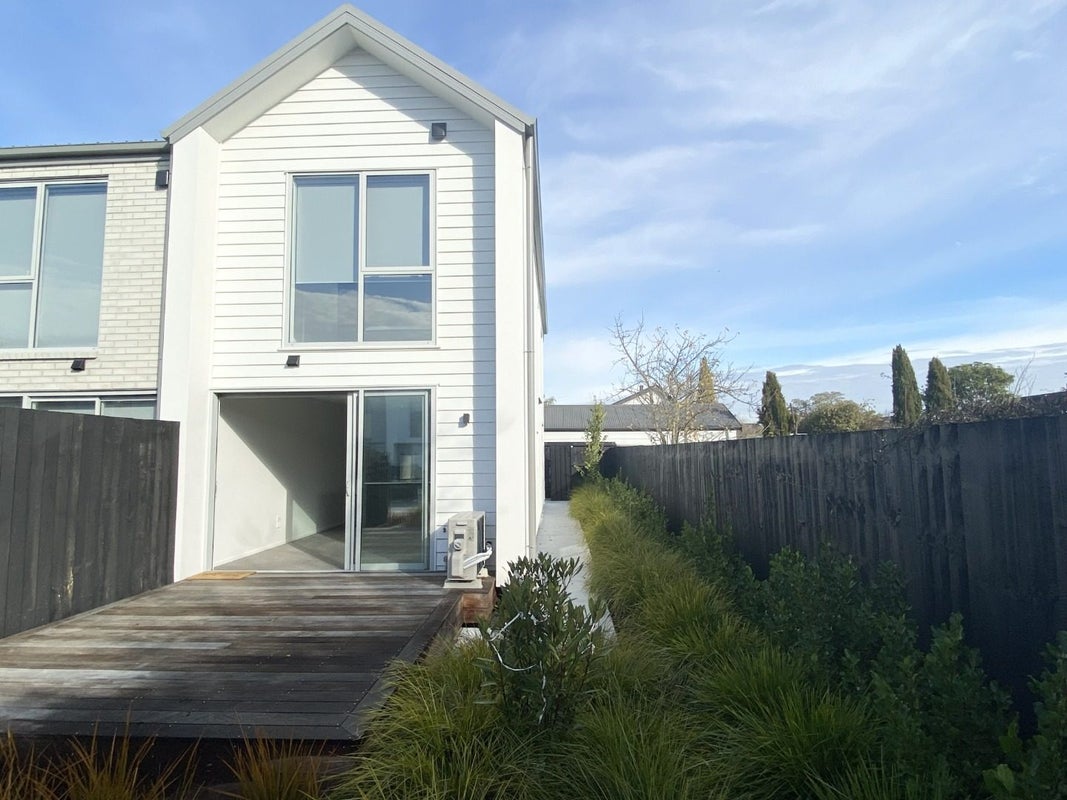 1/94 Cobham Street, Spreydon, Christchurch - Carousel 1
