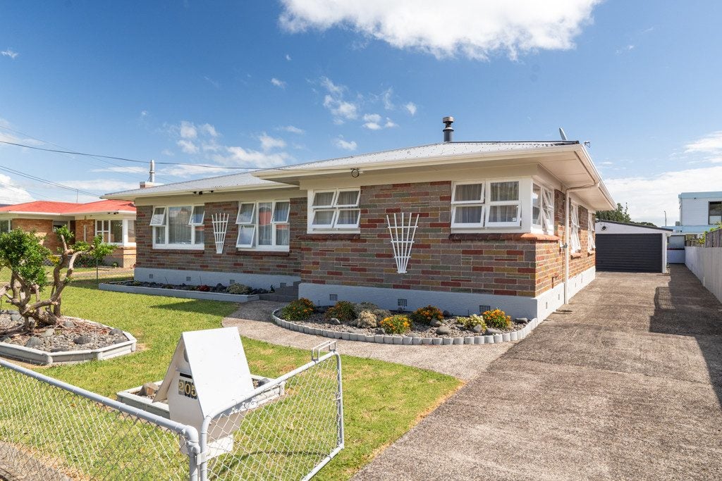 205 Moanataiari Street, Thames, Thames - Carousel 1