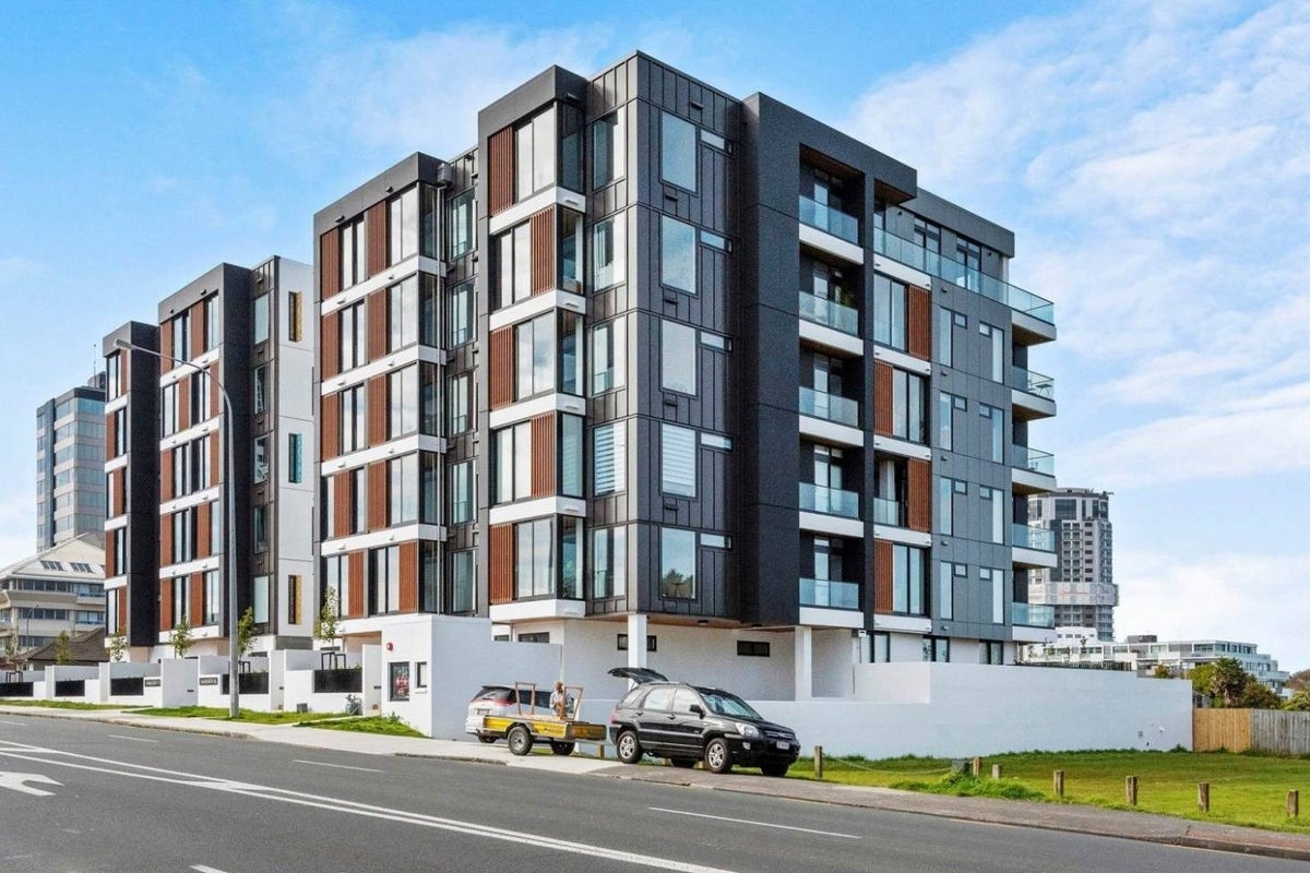 106/80 Anzac Street, Takapuna, Auckland - Carousel 1