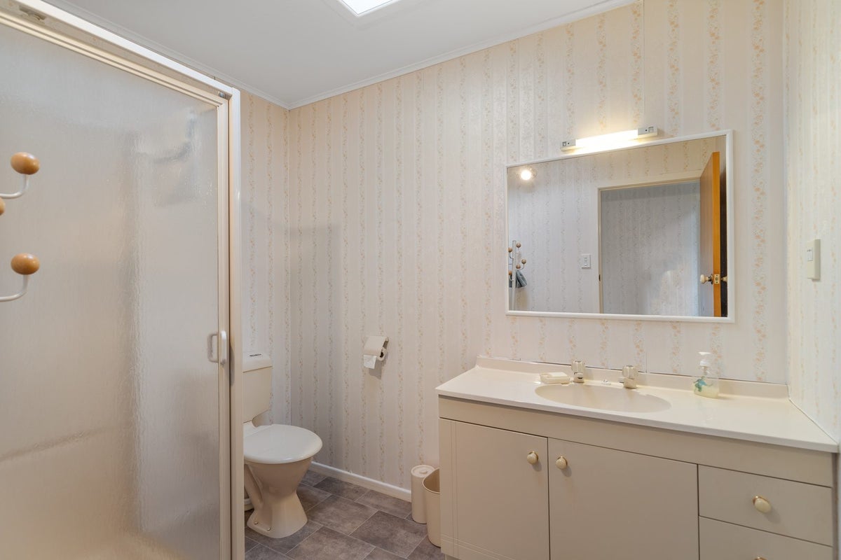 19 Rossiter Place, Chartwell, Hamilton - Carousel 27