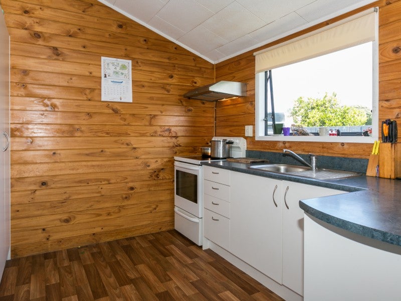 42 Bledisloe Road, Maraenui, Napier - Carousel 2