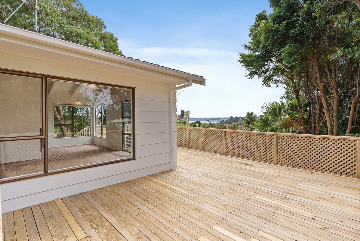 2/1A RADIATA LANE, Chatswood, Auckland - Carousel 2