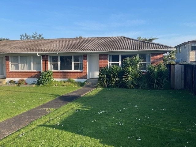 2/468 Swanson Road, Ranui, Auckland - Carousel 1