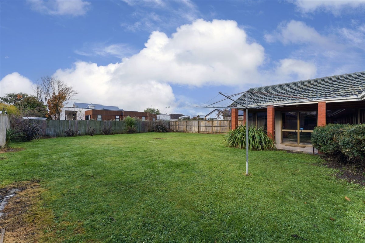 69 Wai-Iti Terrace, Bryndwr, Christchurch - Carousel 24