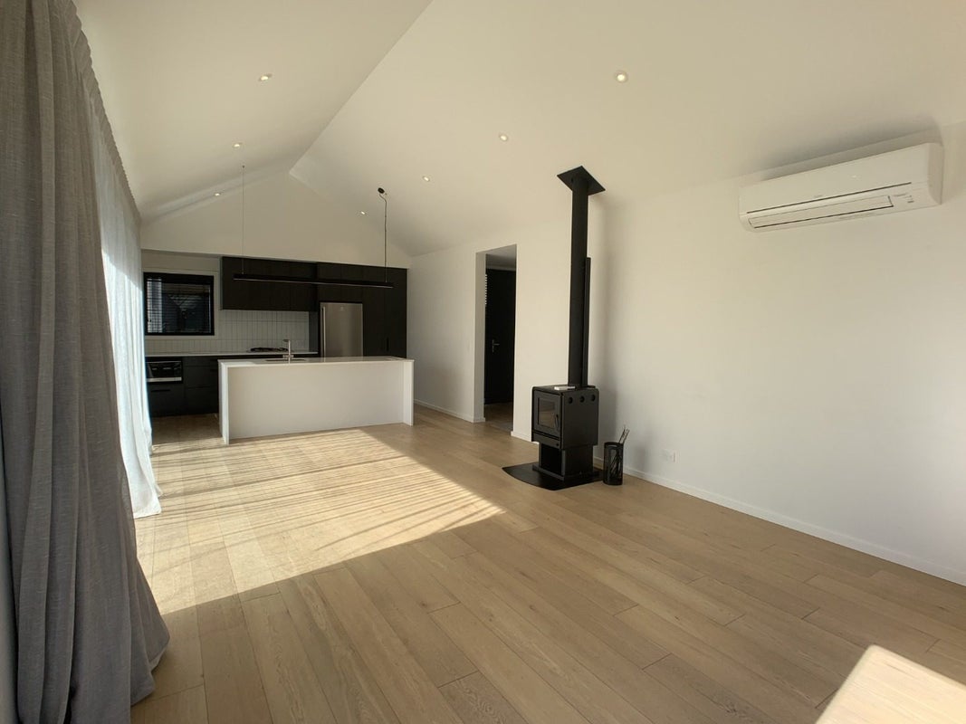 4 Kotuku Lane, Jacks Point, Queenstown - Carousel 2