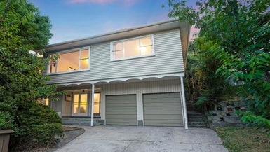 5 Fyvie Avenue, Tawa, Wellington - Carousel 1