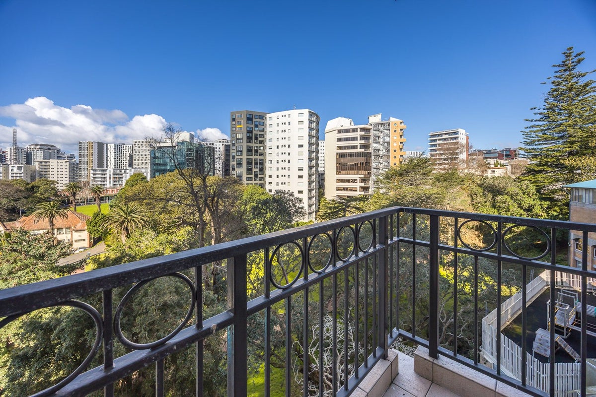 3O/100 Greys Avenue, Auckland Central, Auckland - Carousel 2
