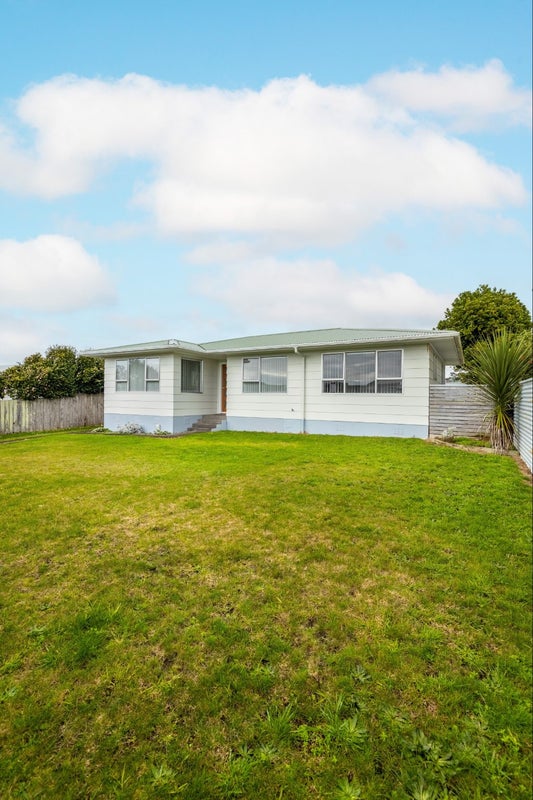 3 Veronica Place, Bell Block, New Plymouth - Carousel 1