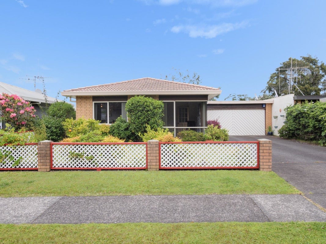 13A Marshall Avenue, Greerton, Tauranga - Carousel 1