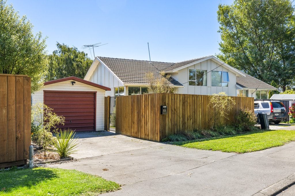 2/362 Port Hills Road, Hillsborough, Christchurch - Carousel 1