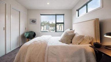 83 Te Ara o Papatahi, Wainuiomata, Lower Hutt - Carousel 1