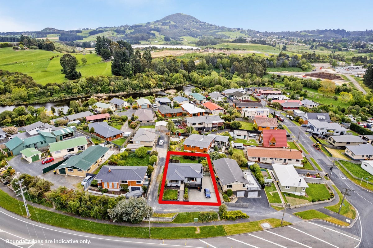 51 Brighton Road, Green Island, Dunedin - Carousel 21