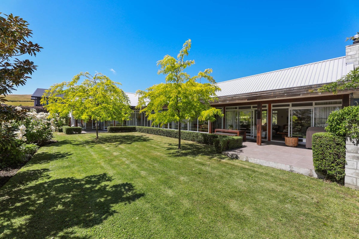 23 Forest Park Drive, Witherlea, Blenheim - Carousel 1