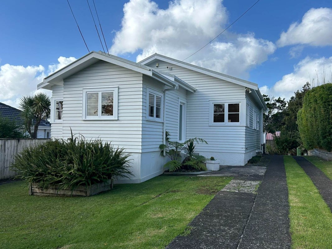 28 Connell Street, Blockhouse Bay, Auckland - Carousel 2