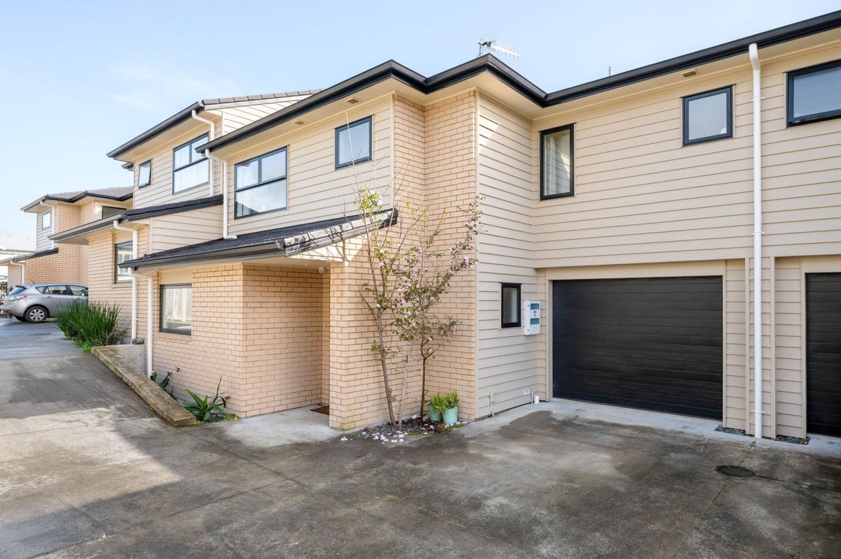 3/3 Manning Street, Hamilton Central, Hamilton - Carousel 1
