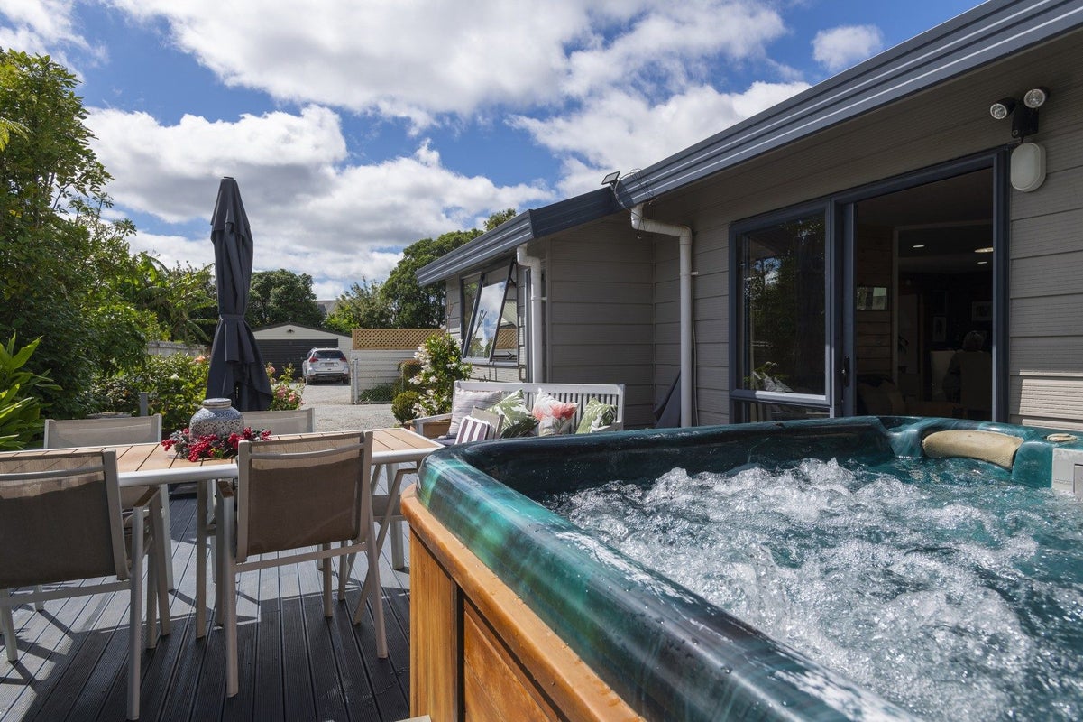 22 Ruru Avenue, Lytton West, Gisborne - Carousel 1