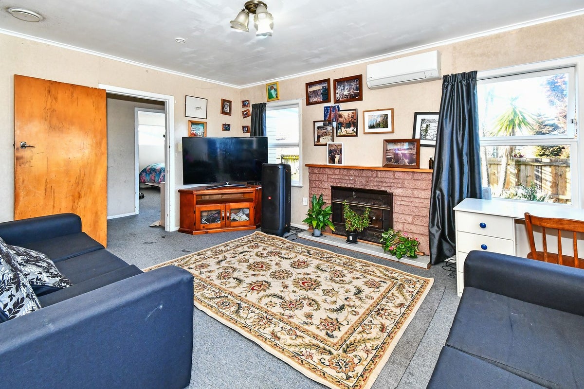 7 Malcolm Place, Mangere East, Manukau City, Auckland - Carousel 2