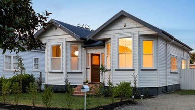 10 Jason Avenue, Sandringham, Auckland - Carousel 1