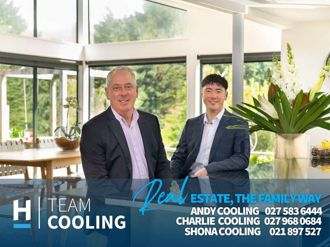 2 Anchor Lane, Whitby, Porirua - Carousel 35