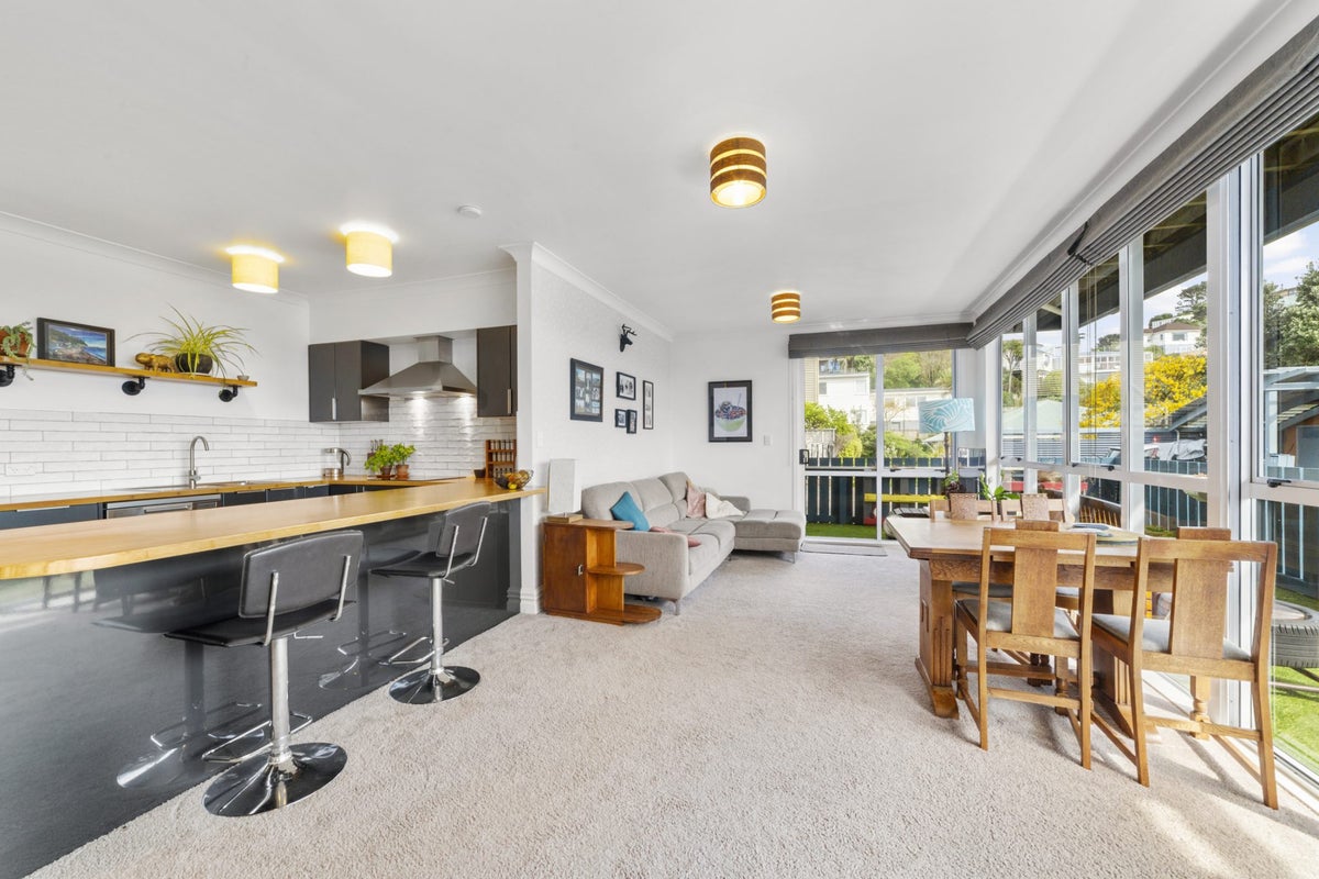 2 Pari Tai Way, HOUGHTON BAY 6023, WELLINGTON - Carousel 2