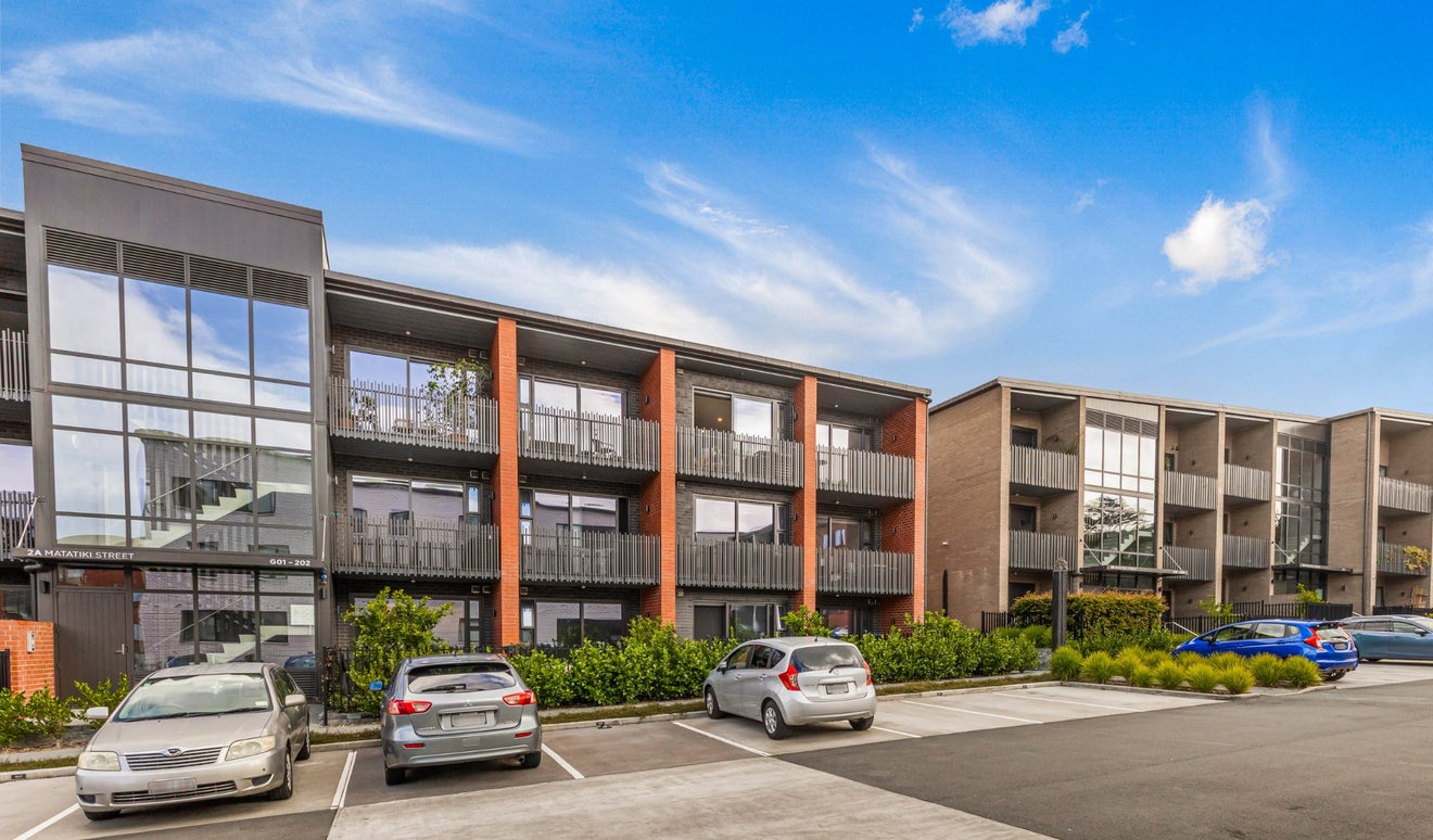 204/2A Matatiki Street, Northcote, Auckland - Carousel 11