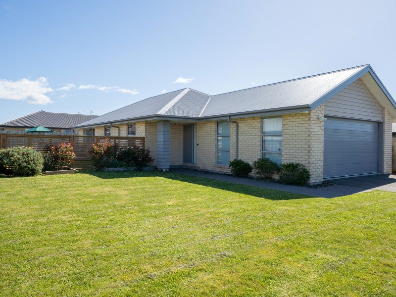 10 El Alamein Avenue, Rangiora, Rangiora - Carousel 1