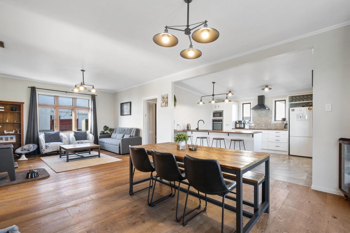 18 Norton Street, Foxton Beach, Foxton - Carousel 1