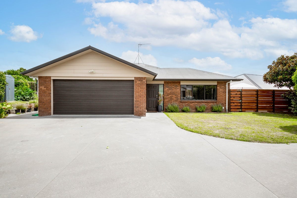 3 Lennie Lane, Kihikihi, Te Awamutu - Carousel 1