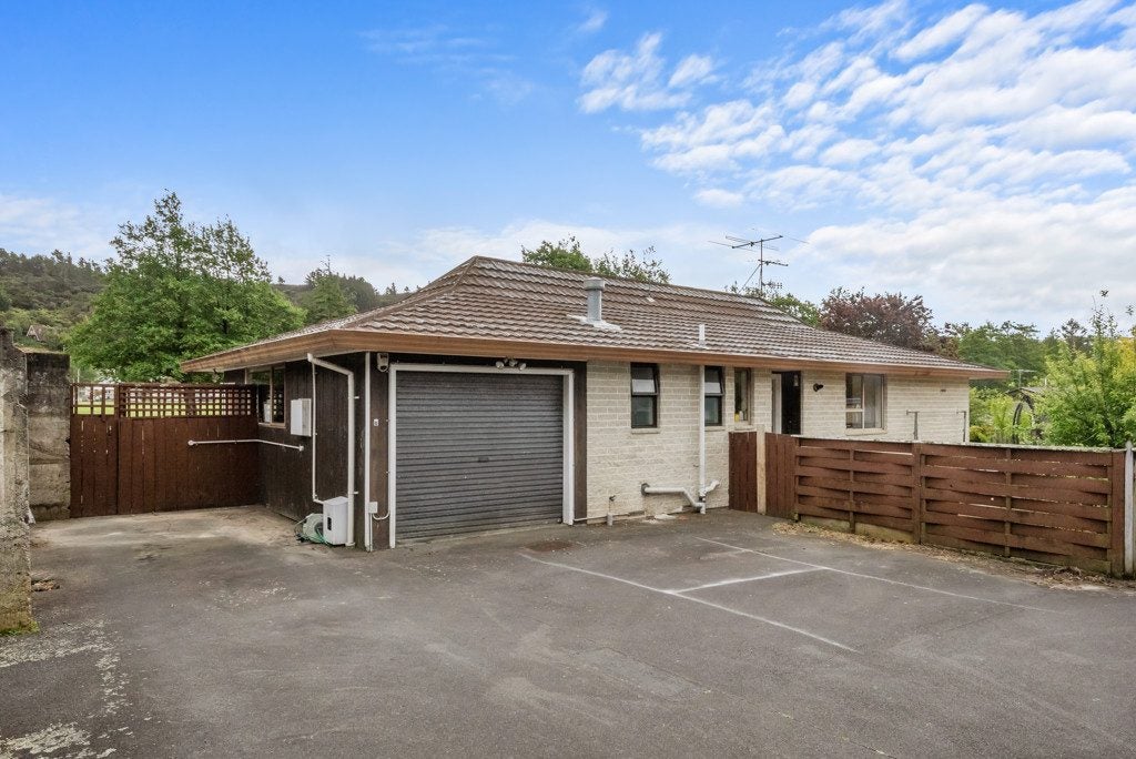 280B Stokes Valley RD, STOKES VALLEY, LOWER HUTT - Carousel 16