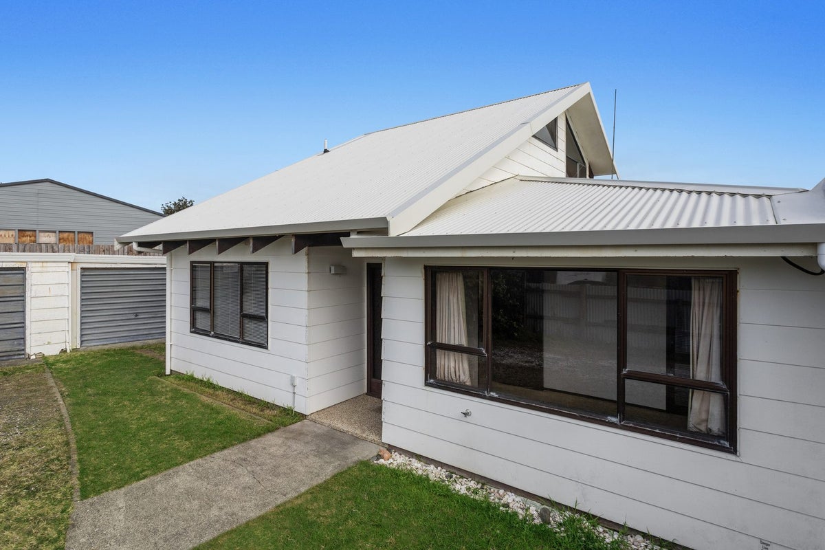 300C Ocean Road, Ohope, Ohope - Carousel 1