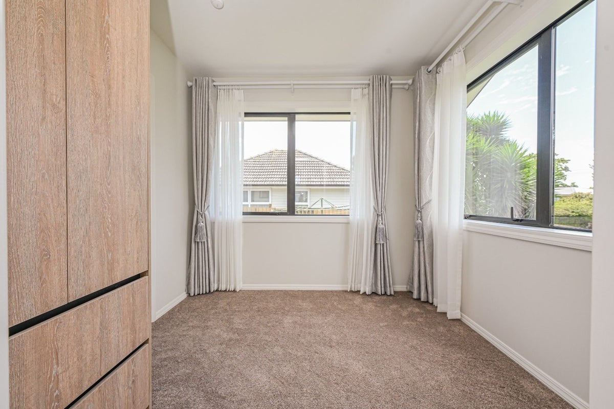 1 Perth Street, Otara, Auckland - Carousel 2