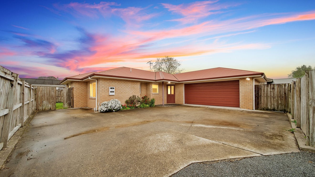 291A Cambridge Road, Hillcrest, Hamilton - Carousel 1