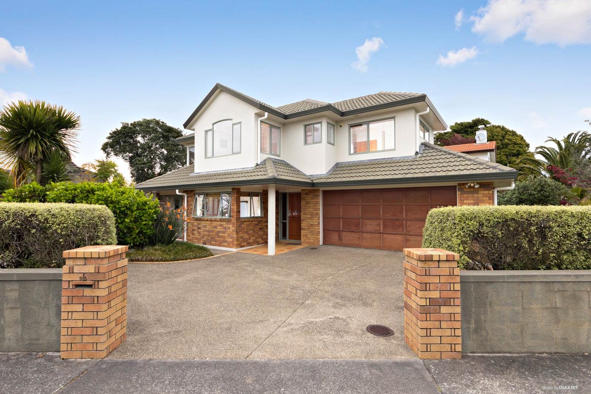 24 Connaught Street, Blockhouse Bay, Auckland - Carousel 19