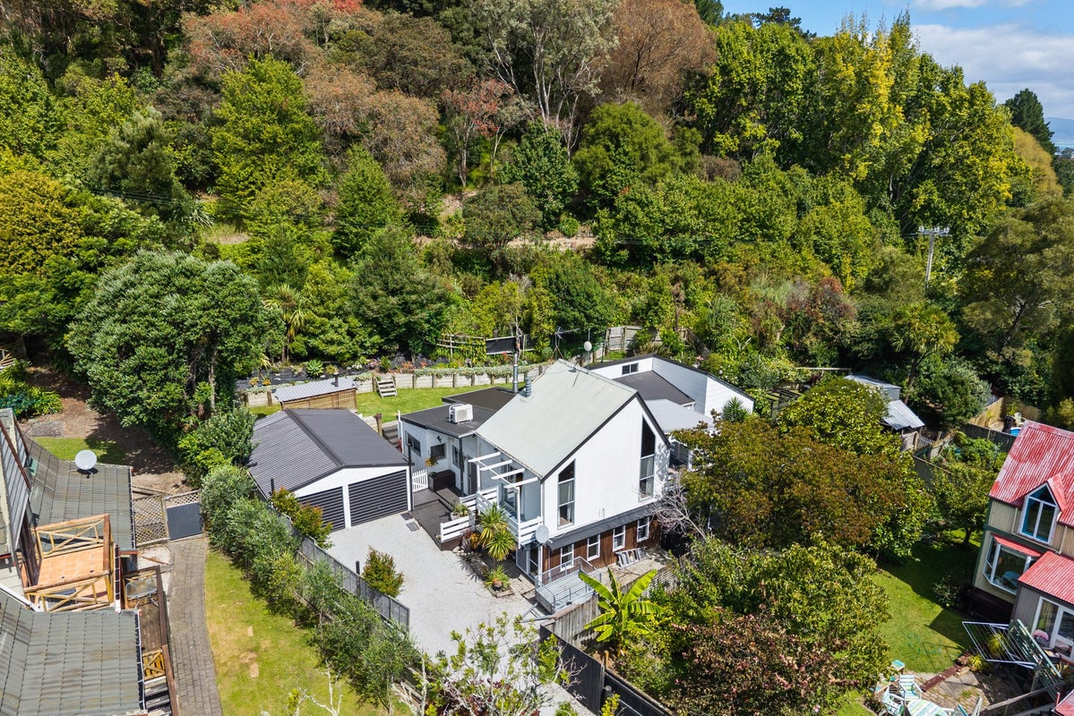 59 Sunvale Crescent, Whataupoko, Gisborne - Carousel 1