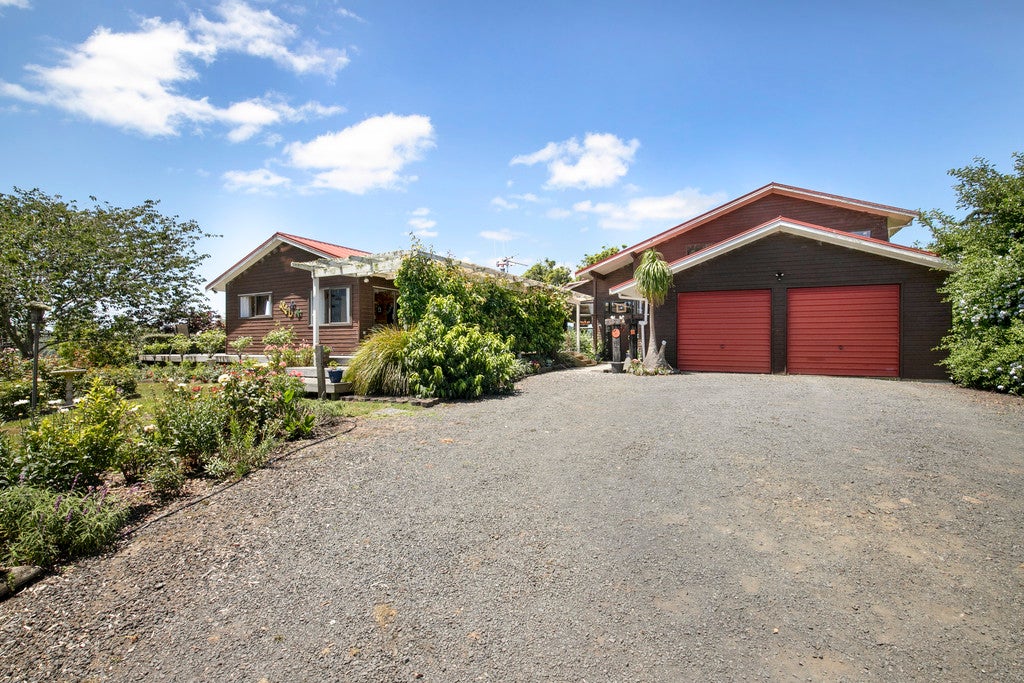 962 Churchill Road, Tuakau - Carousel 1