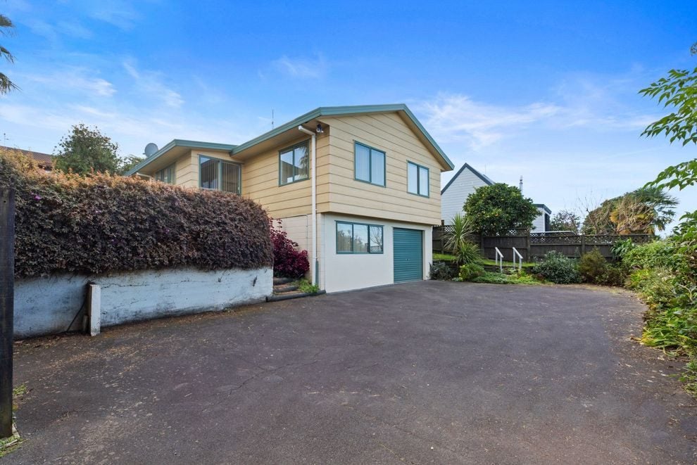 191B Otumoetai Road, Brookfield, Tauranga - Carousel 1
