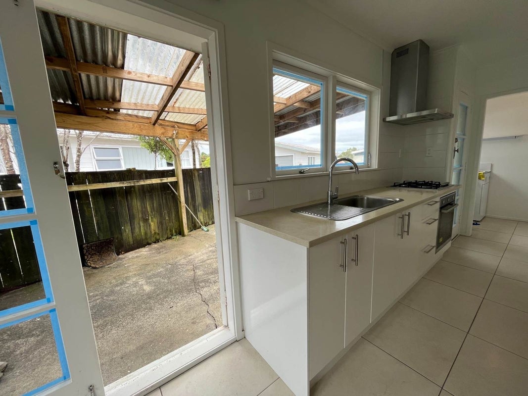 51 The Avenue, Lynfield, Auckland - Carousel 2
