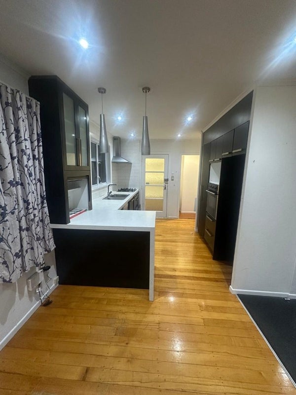 76 Willerton Avenue, New Lynn, Auckland - Carousel 2