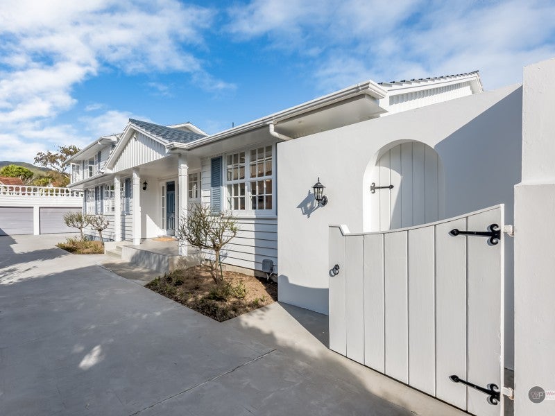 24 Wai-Iti Crescent, Woburn, Lower Hutt - Carousel 1