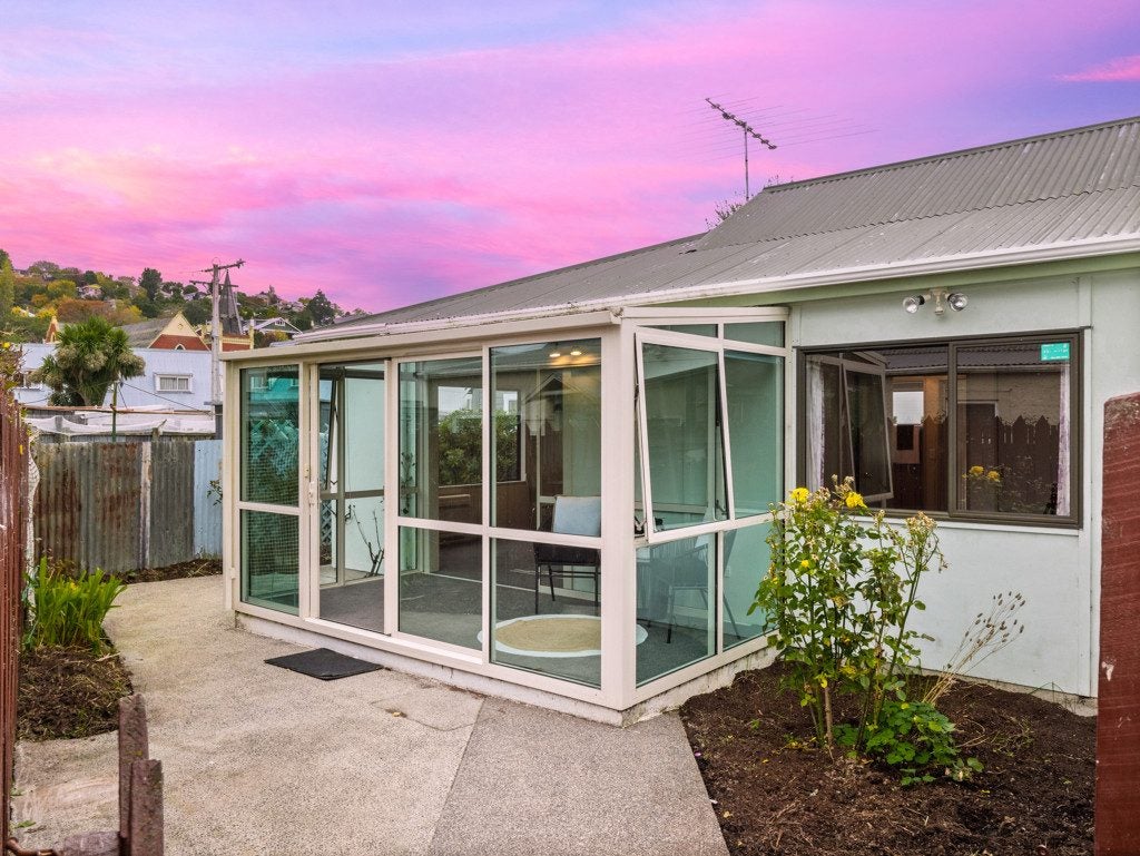 21A Selwyn Street, North East Valley, Dunedin - Carousel 1