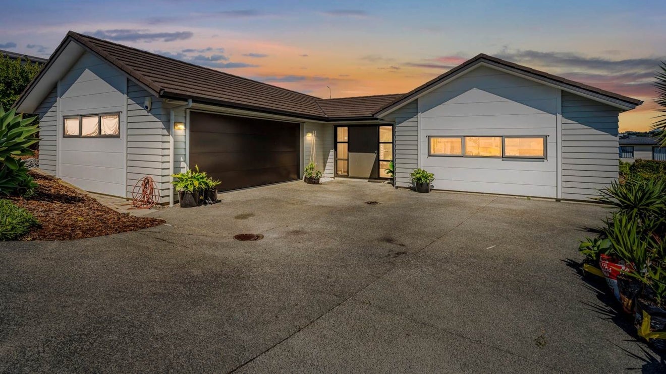 85 Pinecrest Drive, Gulf Harbour, Whangaparaoa - Carousel 1