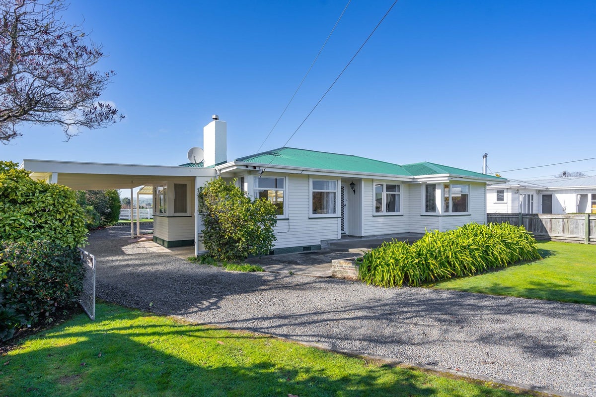 127 South Road, Solway, Masterton - Carousel 15