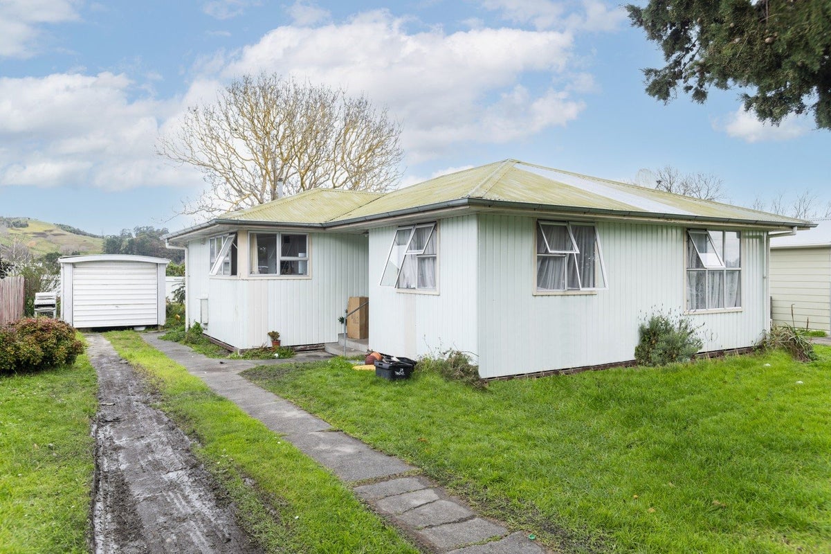 171 Tyndall Road, Outer Kaiti, Gisborne - Carousel 1