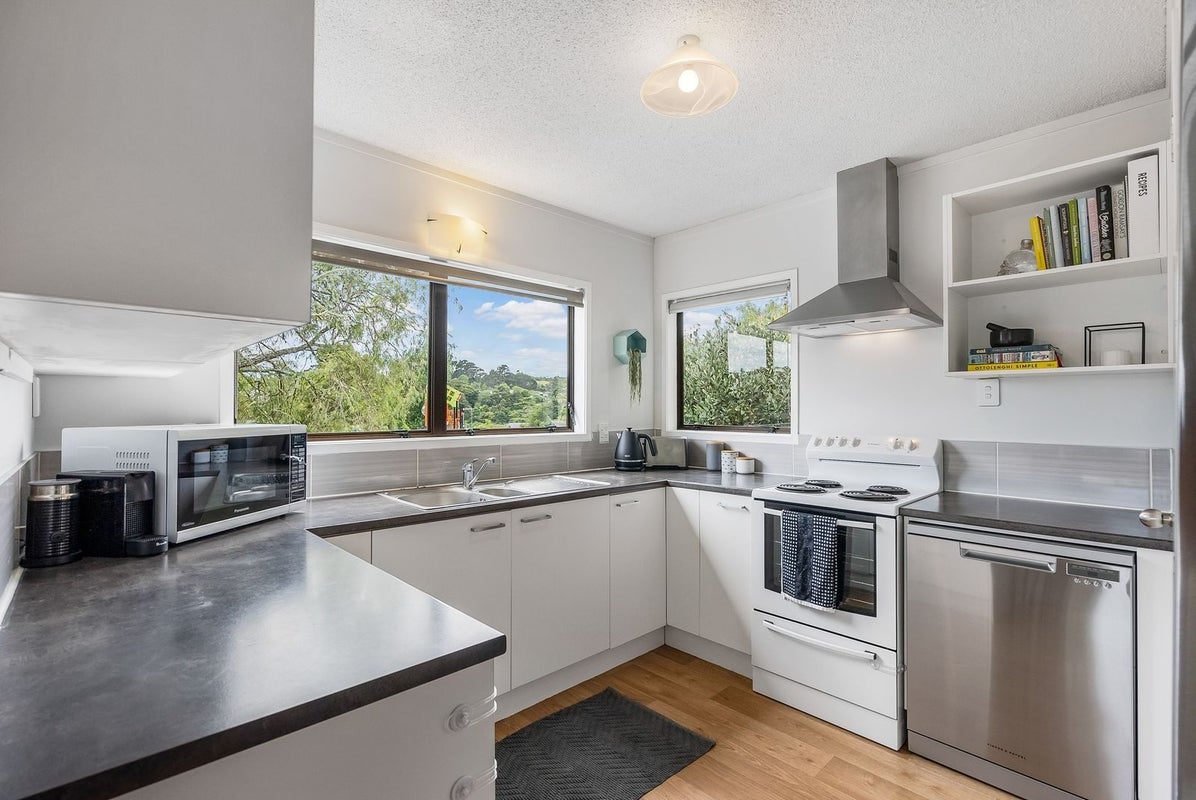 3/141 Verbena Road, Birkdale, Auckland - Carousel 9