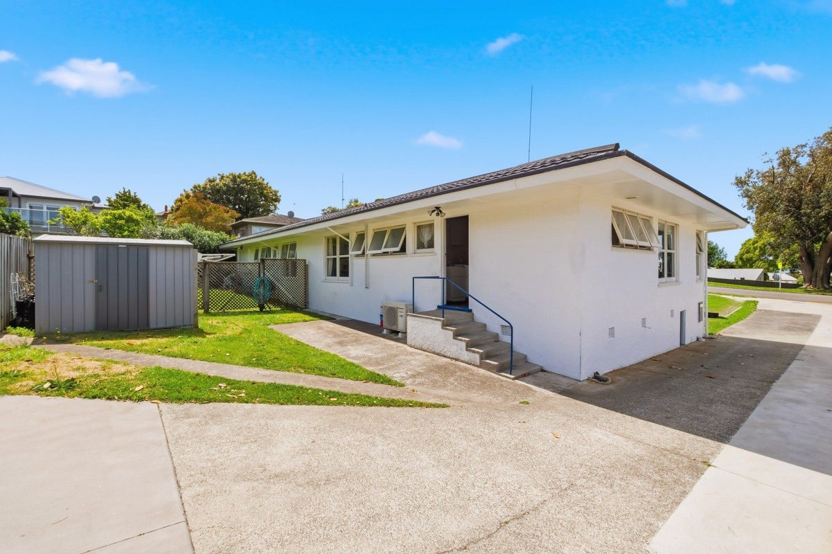 32A Thirteenth Avenue, Tauranga South, Tauranga - Carousel 2