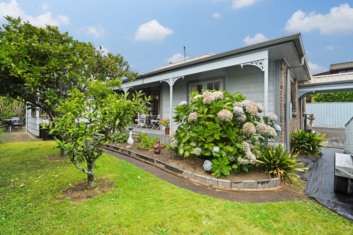 352 Cobham Drive, Hillcrest, Hamilton - Carousel 1