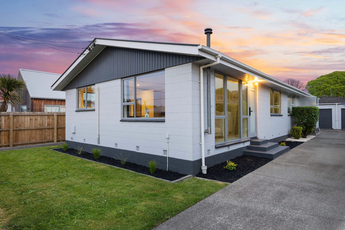1/145 Milton Street, Somerfield, Christchurch - Carousel 1