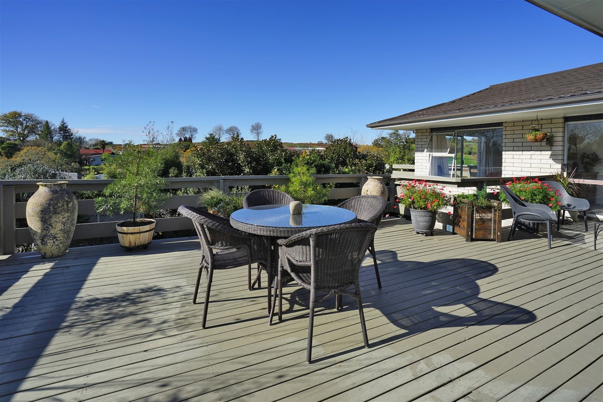 60 Acacia Crescent, Glenview, Hamilton - Carousel 2
