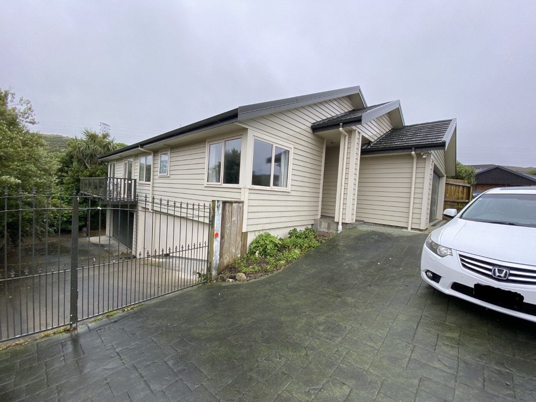 9 Pigeonwood Lane, Woodridge, Wellington - Carousel 1